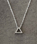 × ANIKULAPO triangla wall necklace